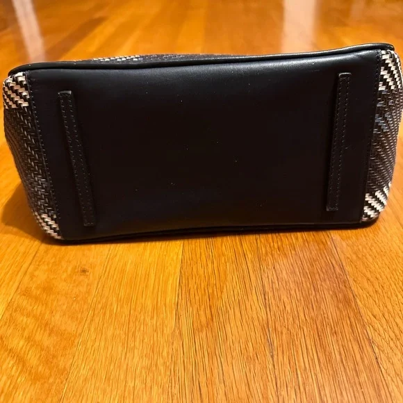 Tory Burch Black and Cream Checkered Satchel - Picture 15 of 16